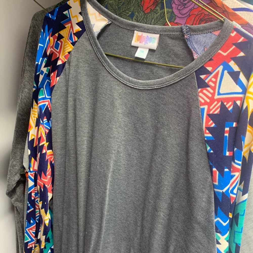 Lularoe tops - Picture 6 of 8
